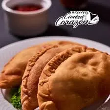 CC Pollo Crema Empanada